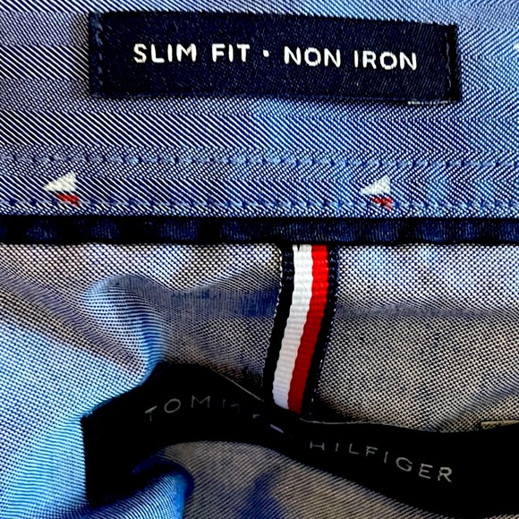 Blue Tommy Hilfiger button down - Picture 2 of 4